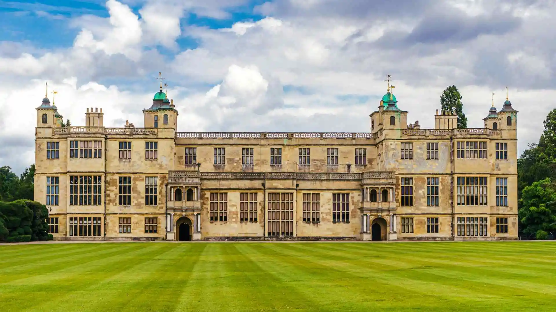 סיפור על סוכנת נדל"ן בארה"ב